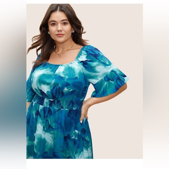 BloomChic Plus Size 3XL Square Neck Floral Shirred Ruffle Sleeve Dress - Picture 4 of 8